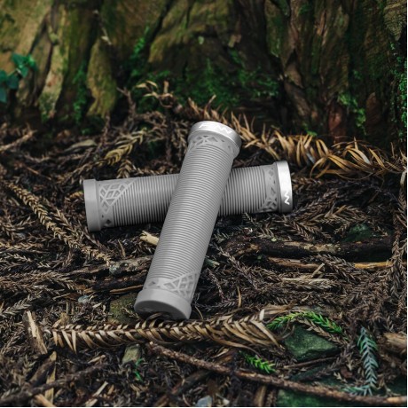 Funn Coppia Manopole MTB HILT 30mm Lockring Grigio Collarino in Alluminio